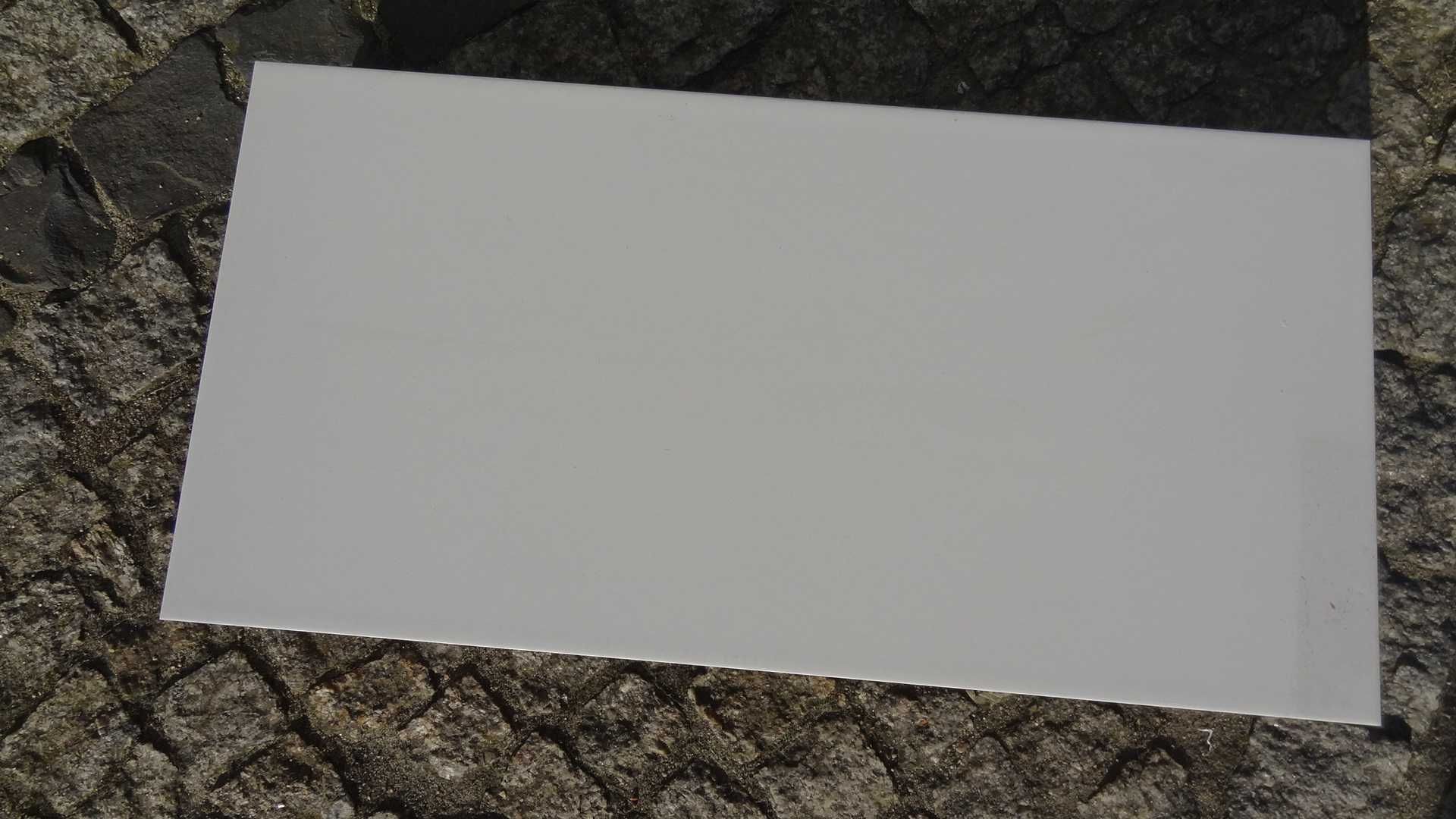 Płytki ścienne białe 60x30 cm 3.6 m2