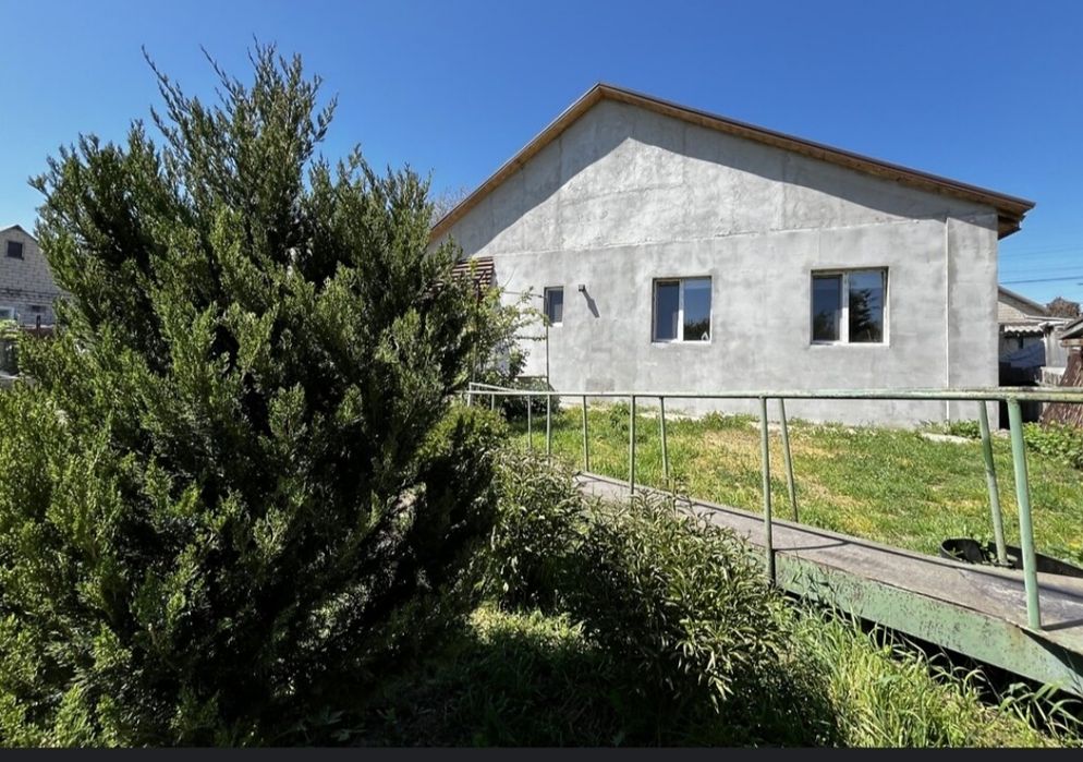 Продам будинок з ремонтом в Підгородному