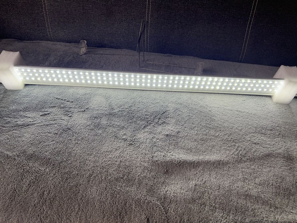 Sprzedam lampę led 80 cm