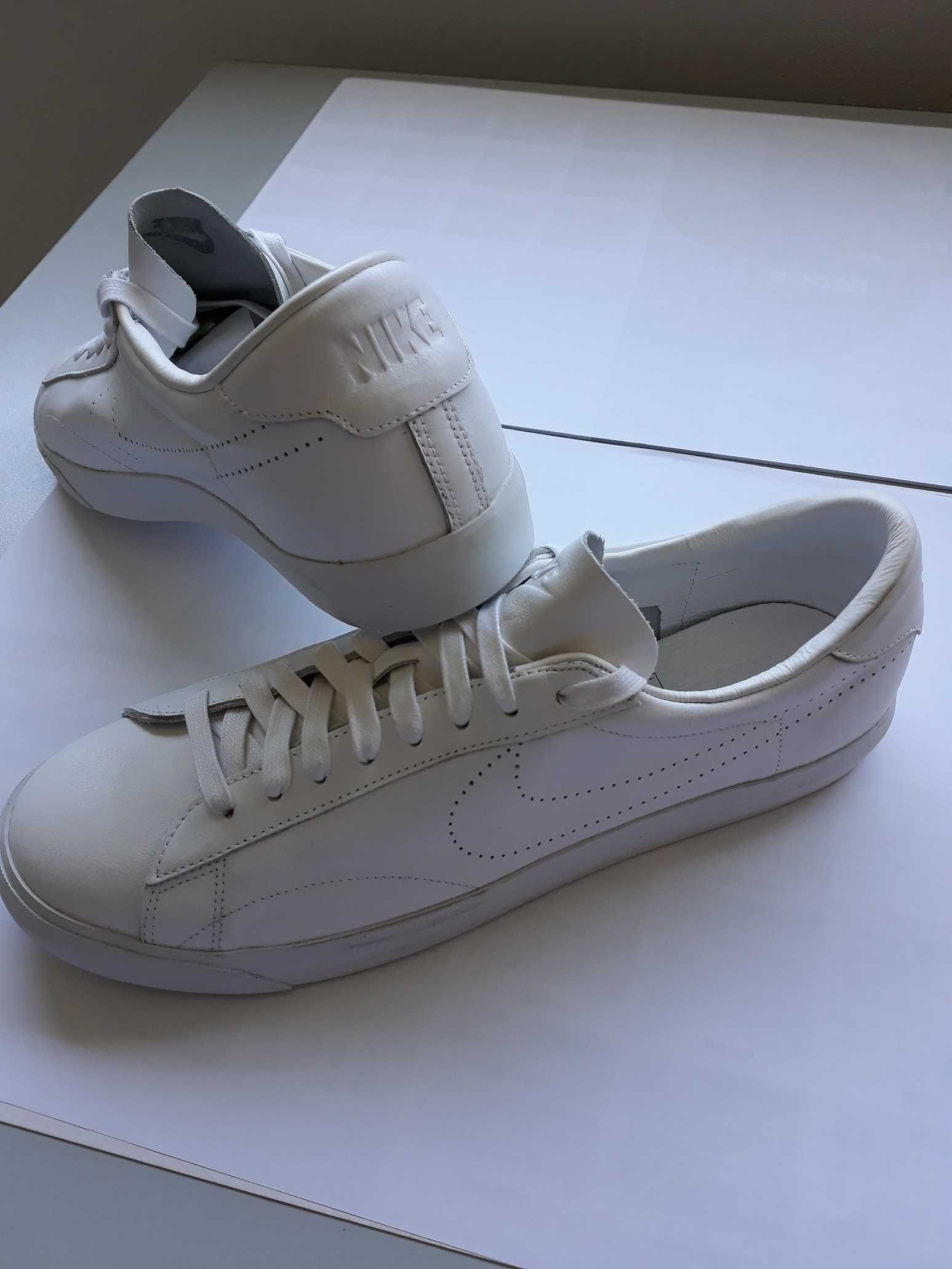 Nike Tennis Classic AC PRM 47,5 NOVAS