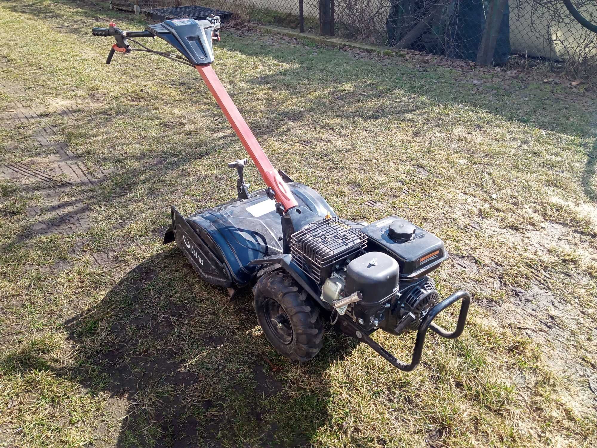 Wynajmę MOCNĄ glebogryzarkę CEDRUS z napędem, agregat.