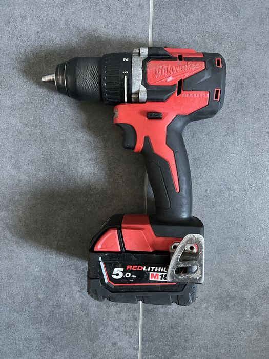 Безщітковий Акум. Шуруповерт Milwaukee M18 CBLDD