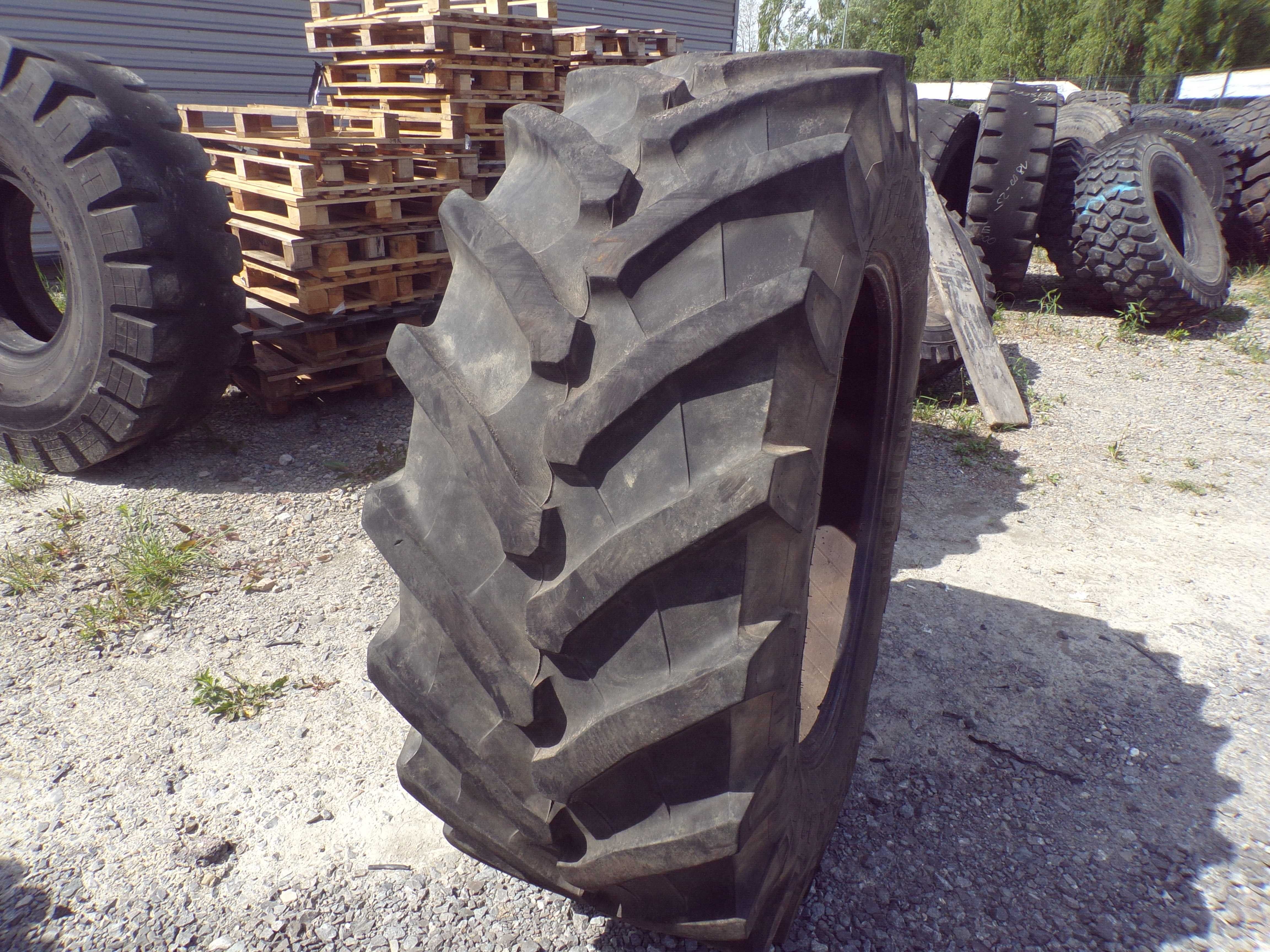 Opona 540/65R34 TRELLEBORG TM 800 (1600 netto)