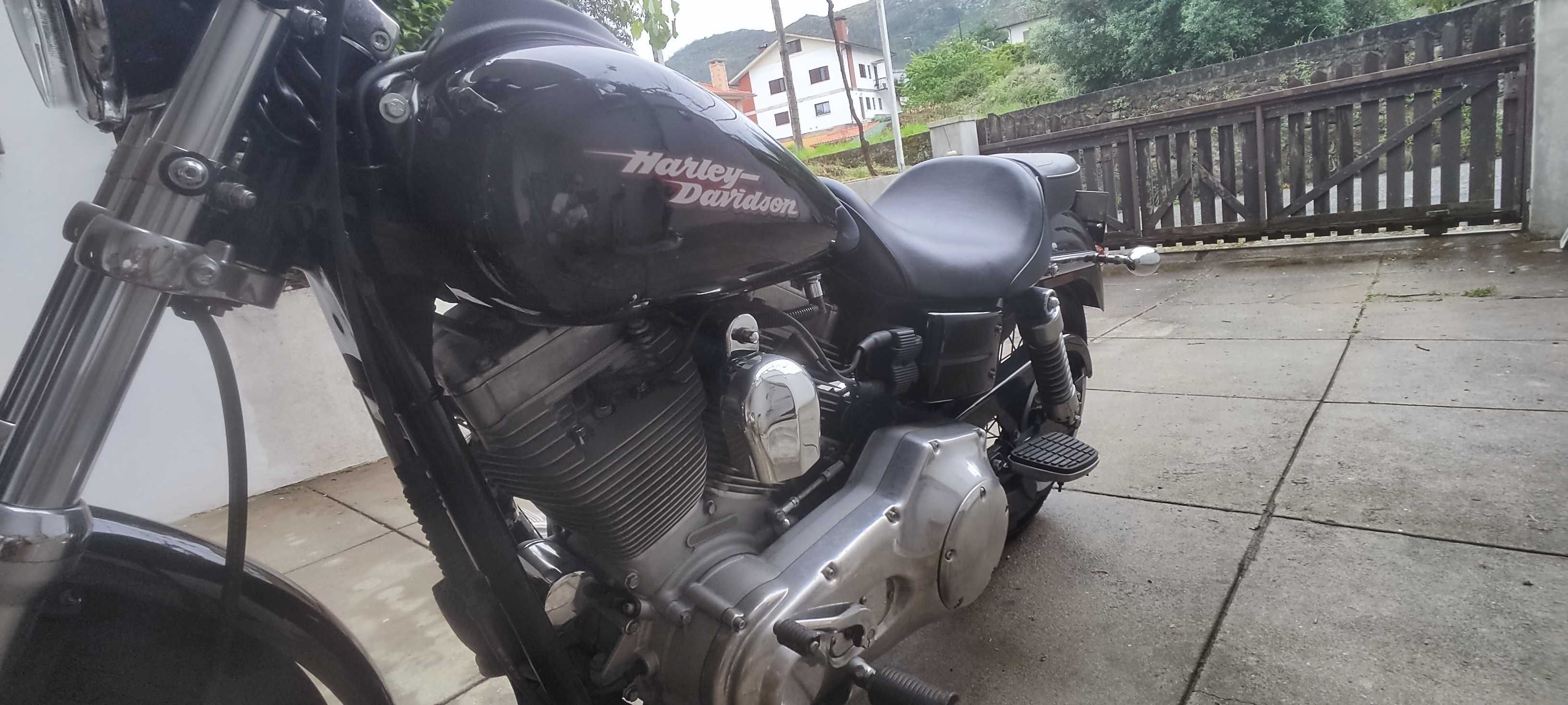 Harley Davidson Dyna Super Glide