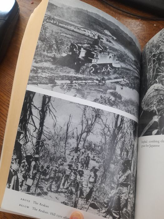 Книга "The war on land 1939-1945" Ronald Lewin