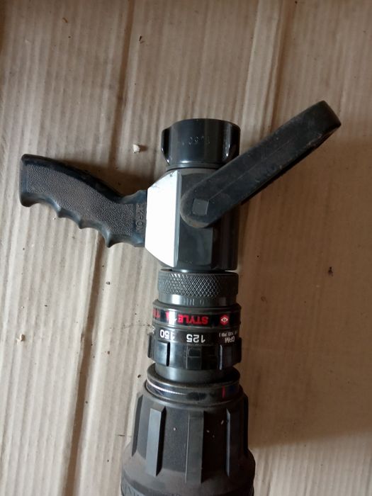 Продам Ствол пожежний перекривний AKRON новий