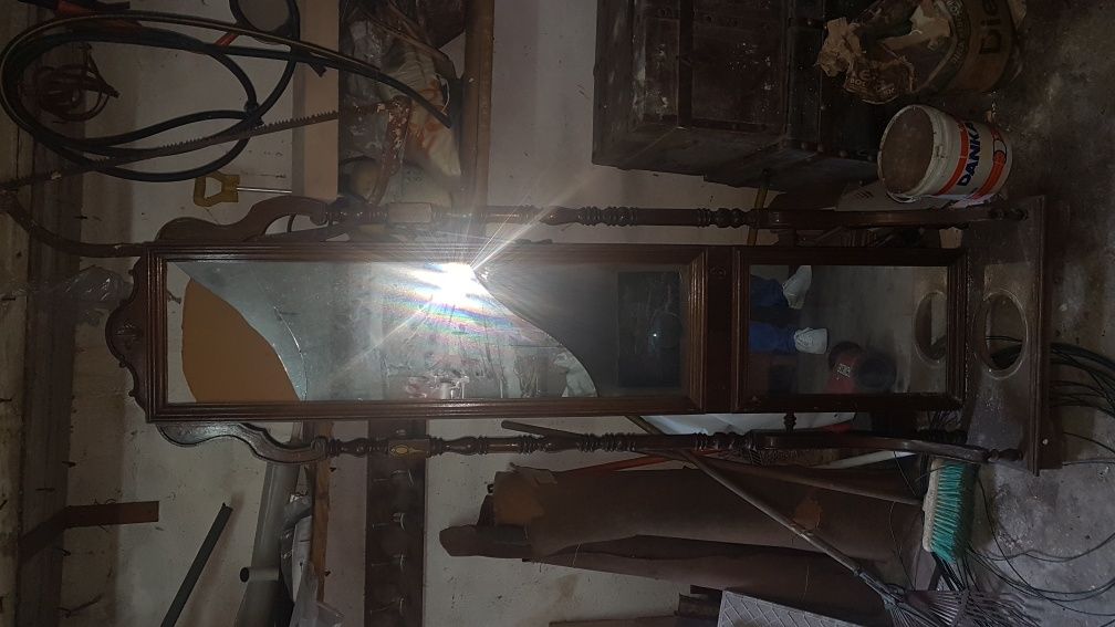 Espelho alto de quarto vintage para restaurar