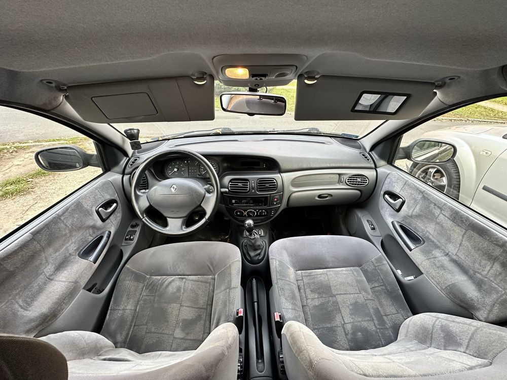 Renault Megane 1ph2 1.6 16v 2000r sedan