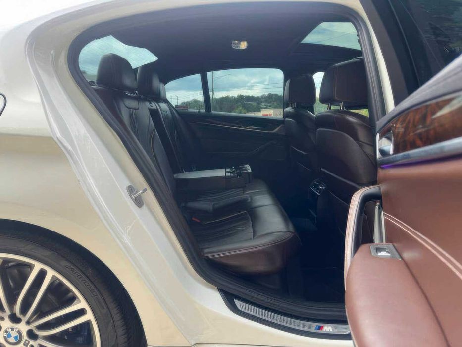 BMW 5 Series M550i xDrive      2018