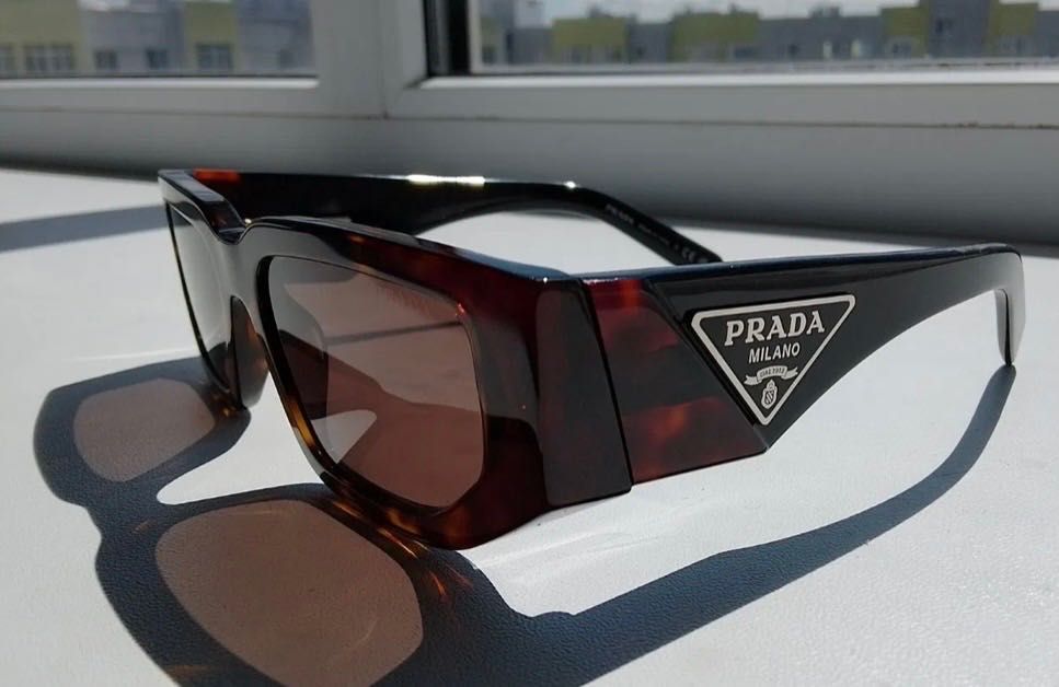 Солнцезащитные очки Prada оригинал
