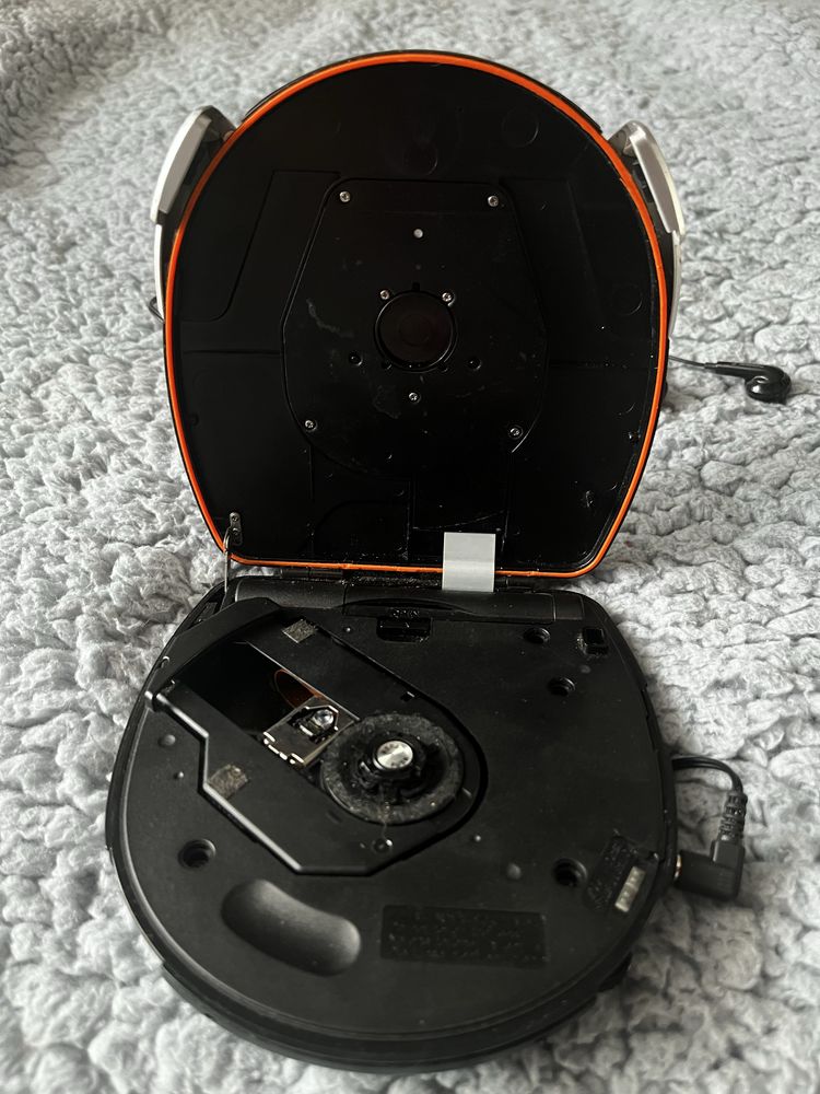 CD плеєр Panasonic