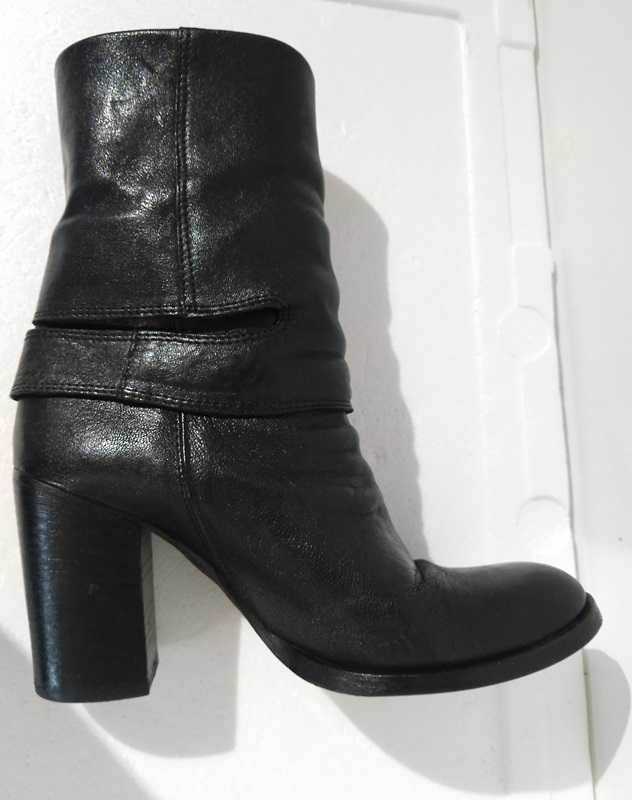 Botas como novas da PROF
