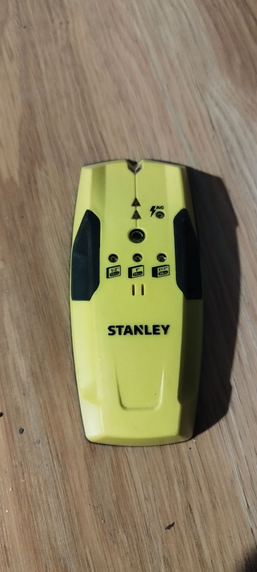 Detector de estruturas STANLEY