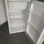 Lodówka wys 84cm  podblatowa