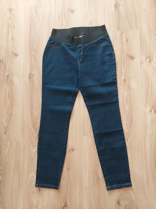 Damskie spodnie jeans John Baner