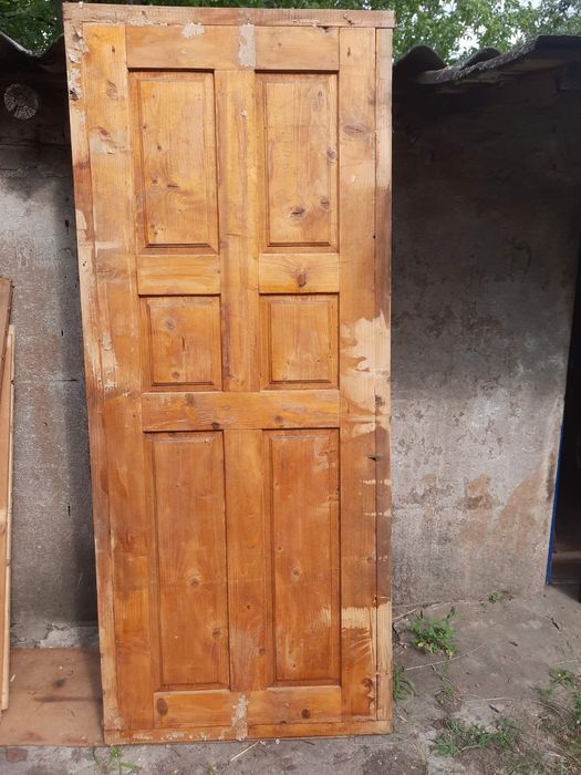 Продам двері нові.