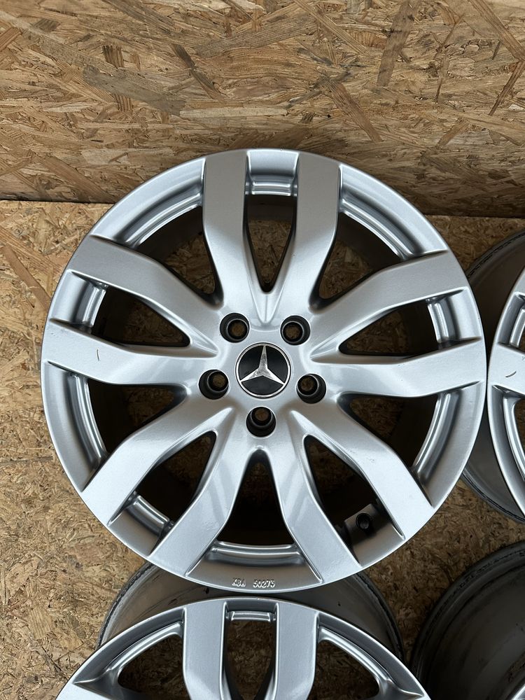 Диски5/112 R17 ET35 цо(діа)66.6 Вольцваген, Мерседес титани