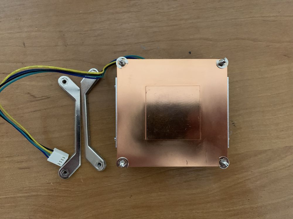 Dynatron DB128015BU-A вентилятор для компактних систем на сокеті 115x