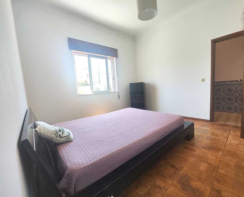 Moradia T4+1  independente com jardim  A 20 minutos de Lisboa/Setúbal