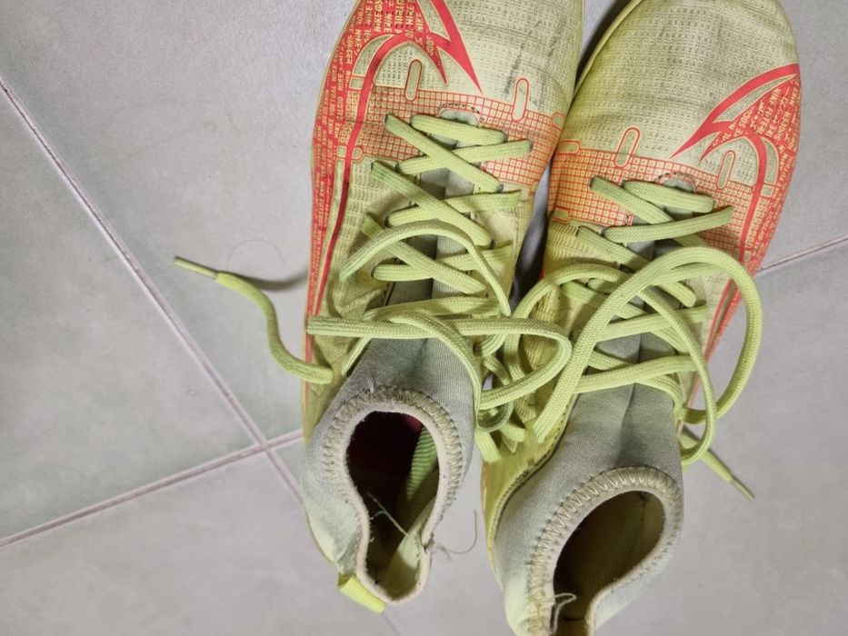 Chuteiras NIKE Mercurial