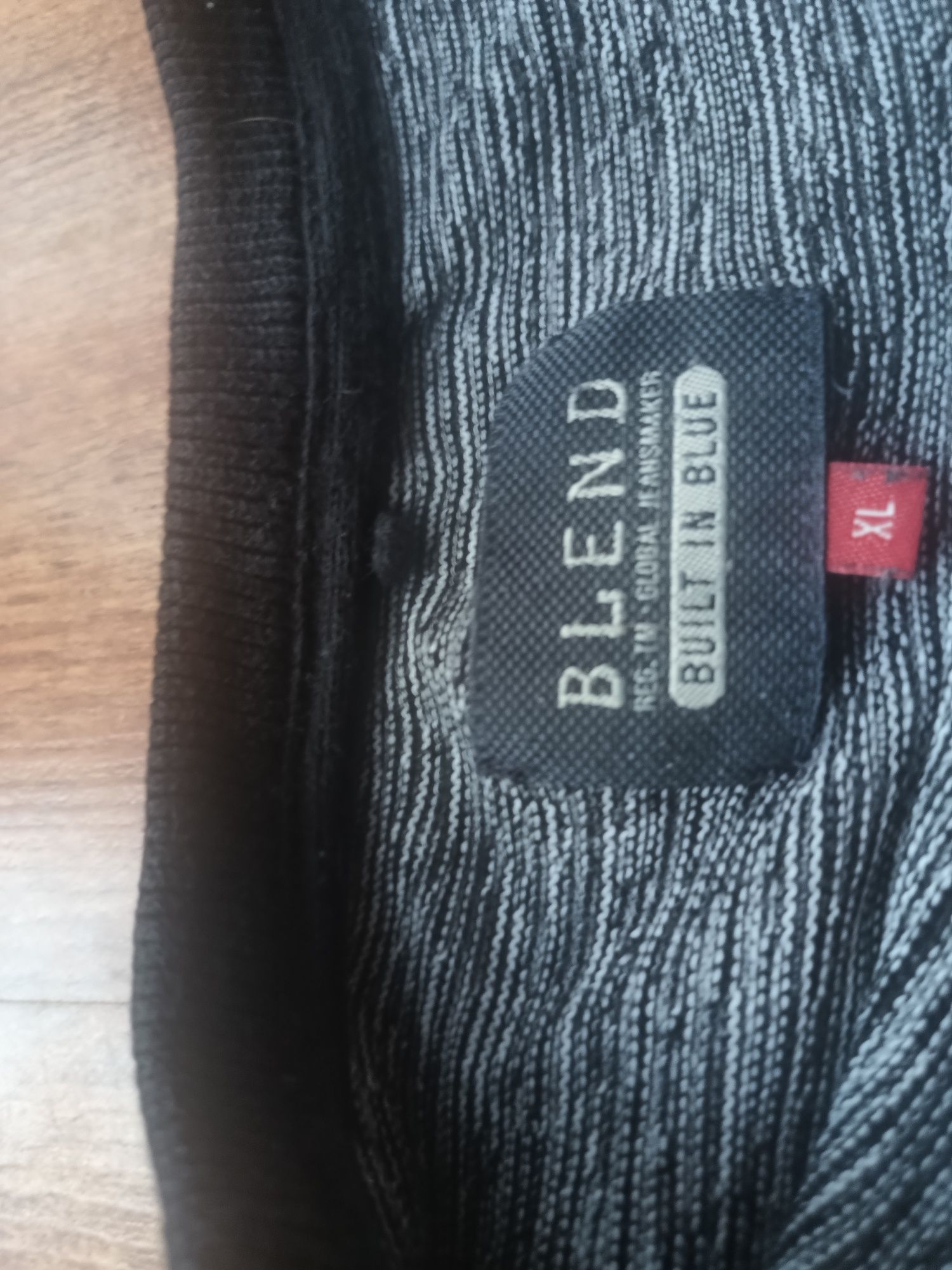 Męski cieńszy sweter rozm XL