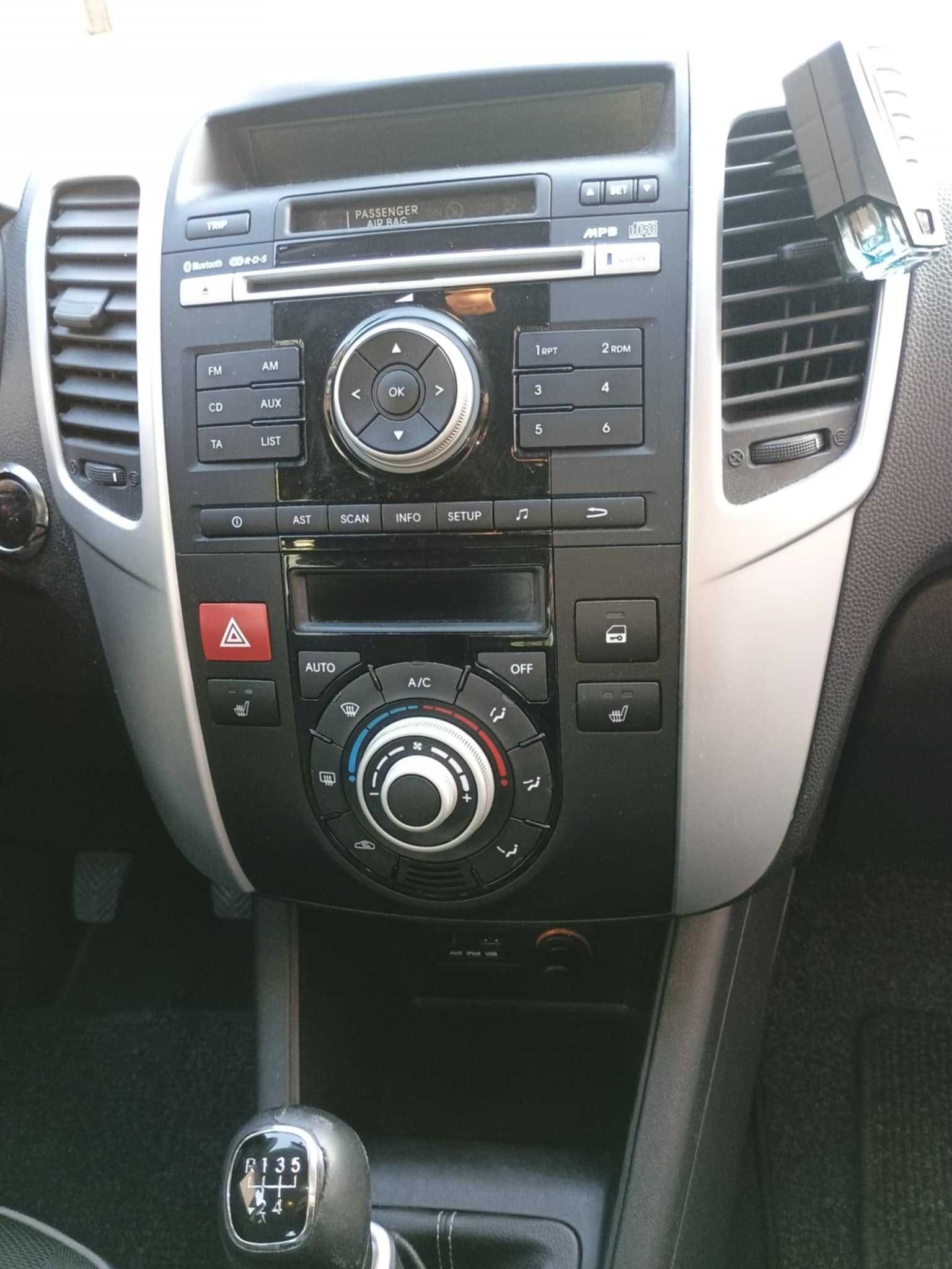 Sprzedam KIA VENGA 1.4 L
