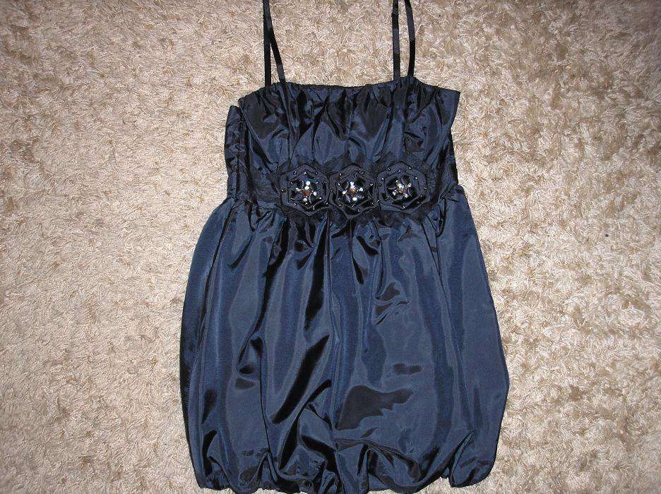 Платье колокол новое