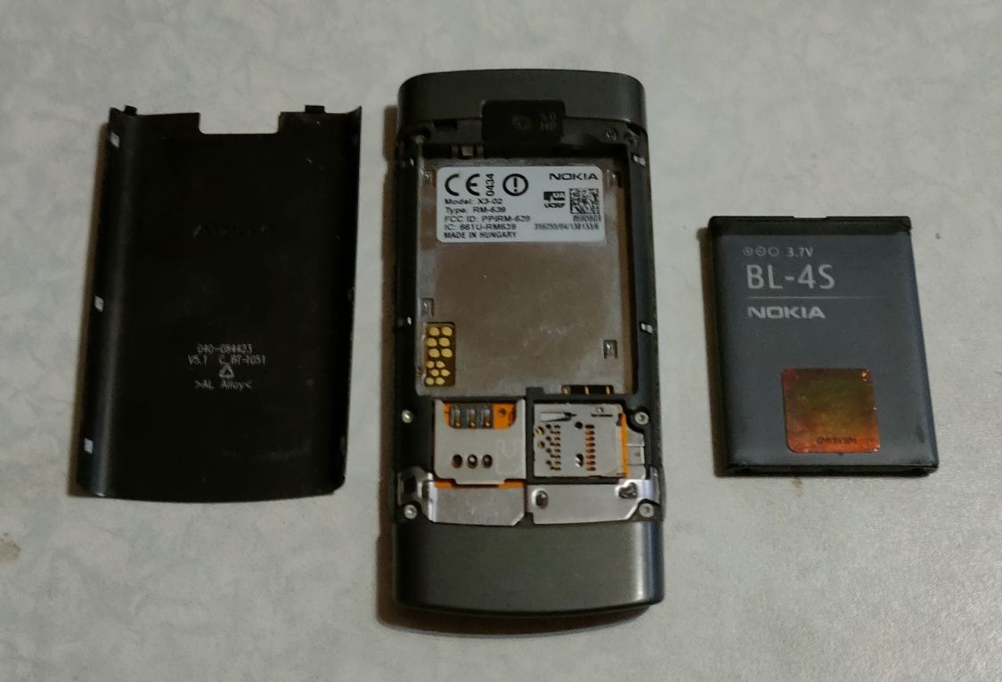 Продам телефон Nokia X3-02