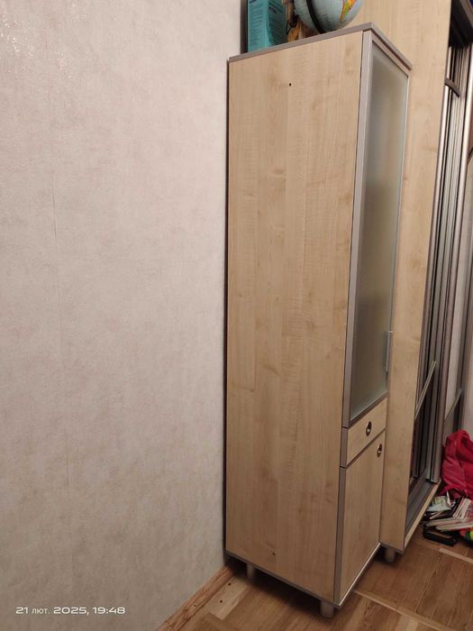 Шафа пенал офісний 190х40х47см  б/у