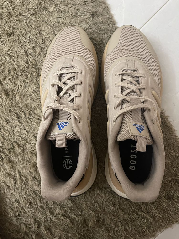 Tenis adidas Boost