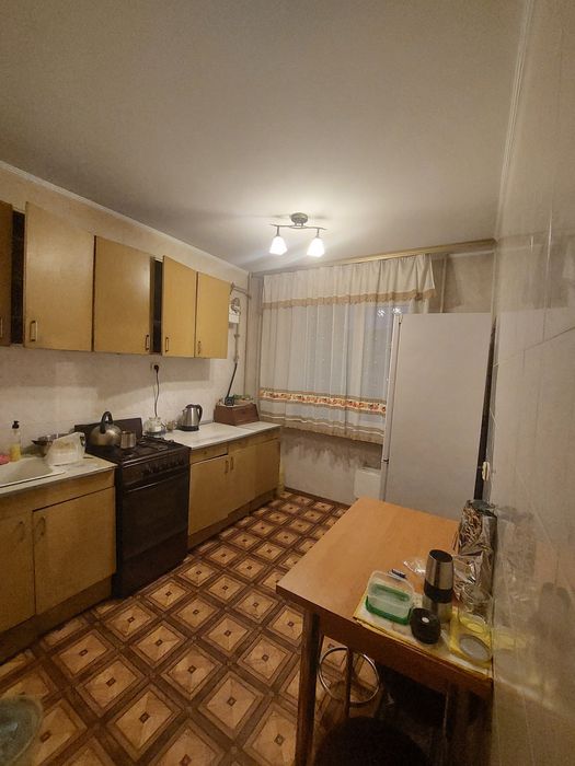 Продаж 3-х кімнатної квартири на Митниці