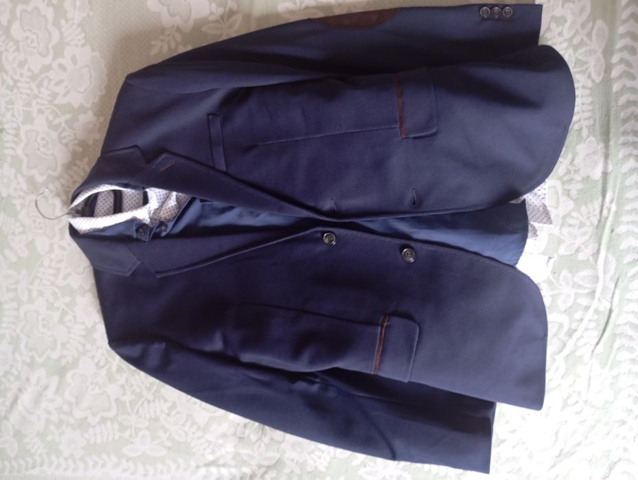 Продам мужской костюм