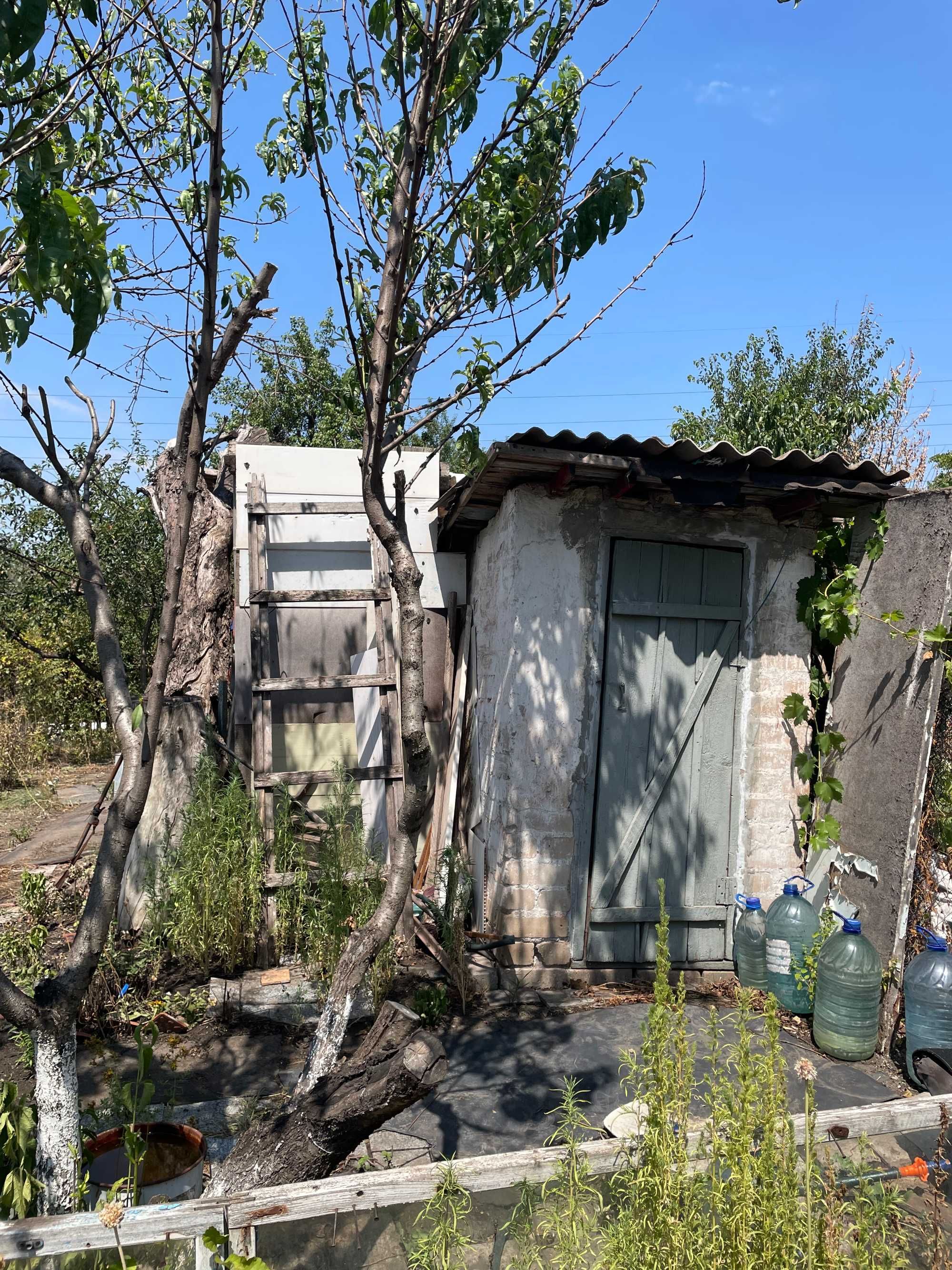 Продам дачу біля Епіцентру