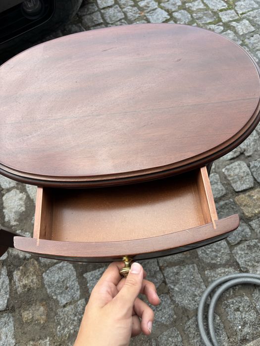 3 Bancos de Mandeira com um assento verde + 1 Mesa De Madeira