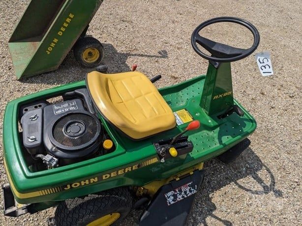 Trator corta relva John Deere RX95