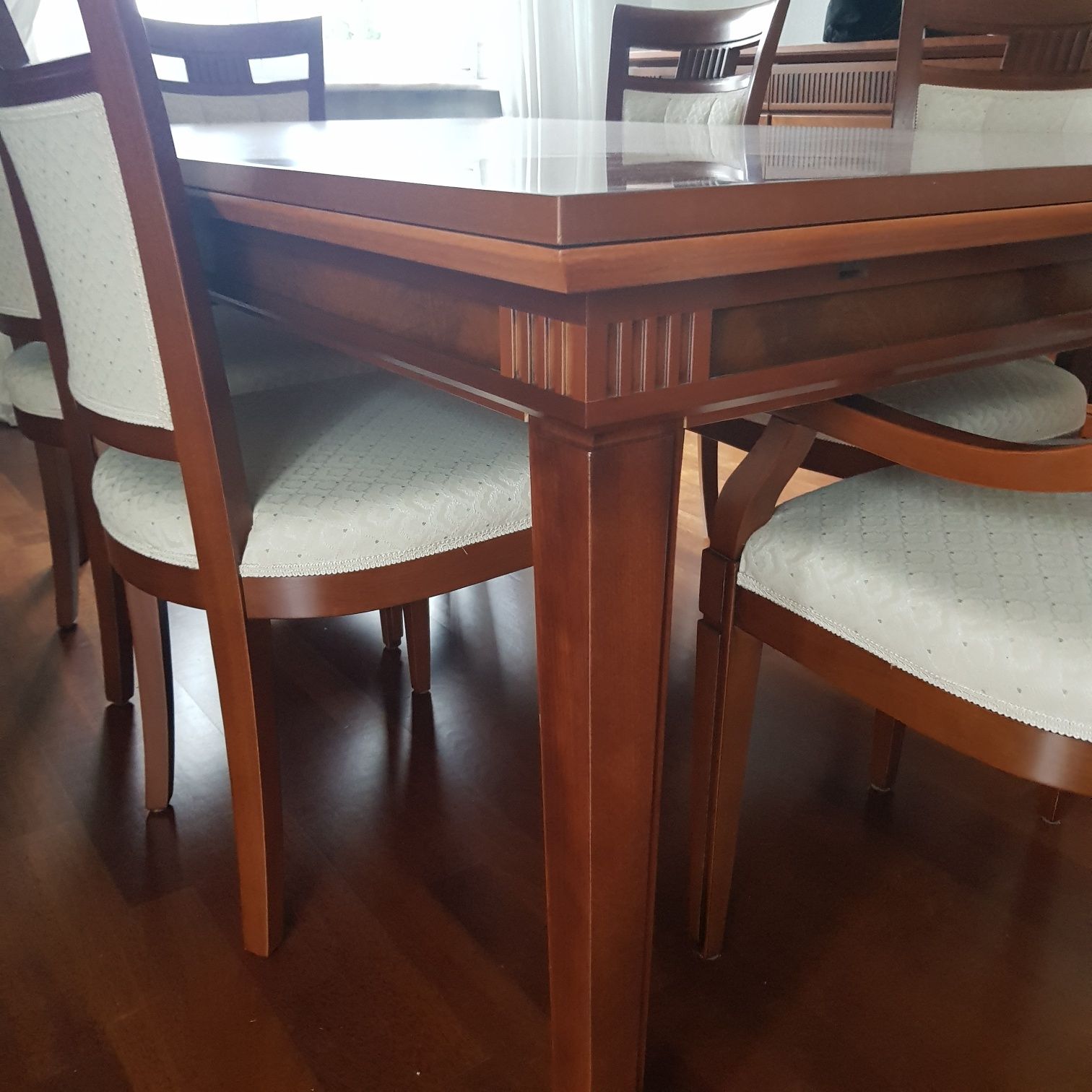 Stół z krzesłami, włoskie meble stylowe