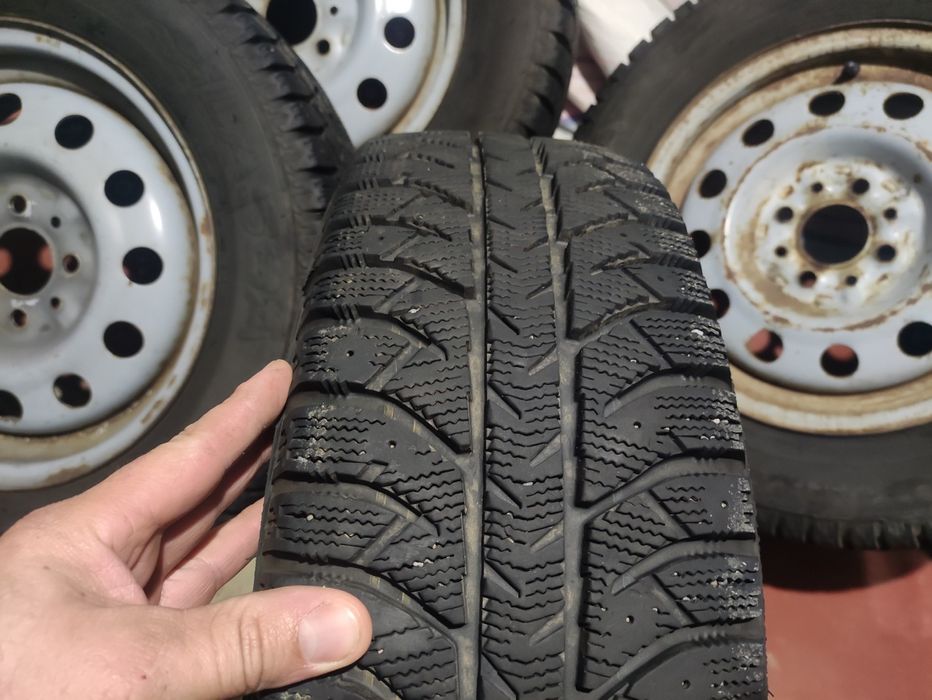 4×98 R14 на резині 185/65