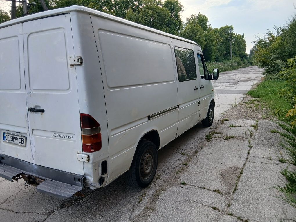 Продам Мерседес спрінтер.211 матор 2.2 грузовий.