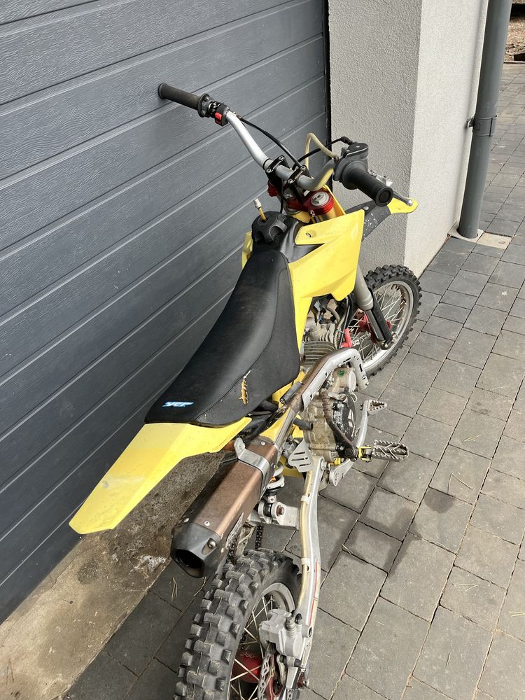 Motor cross Ycf 150ccm