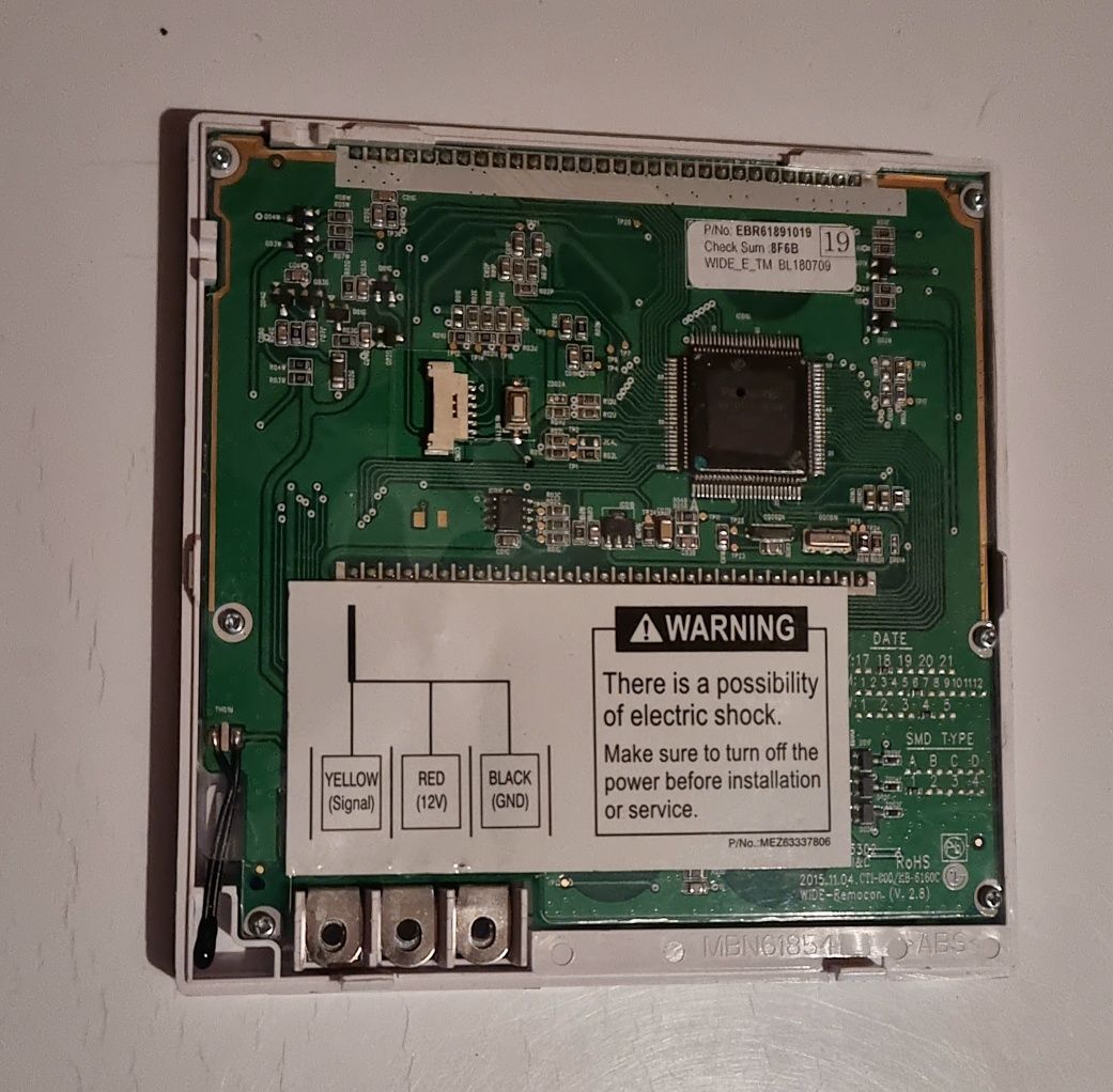LG Sterownik przewodowy 

Serownik LG charakteryzuje się nowoczesnym i