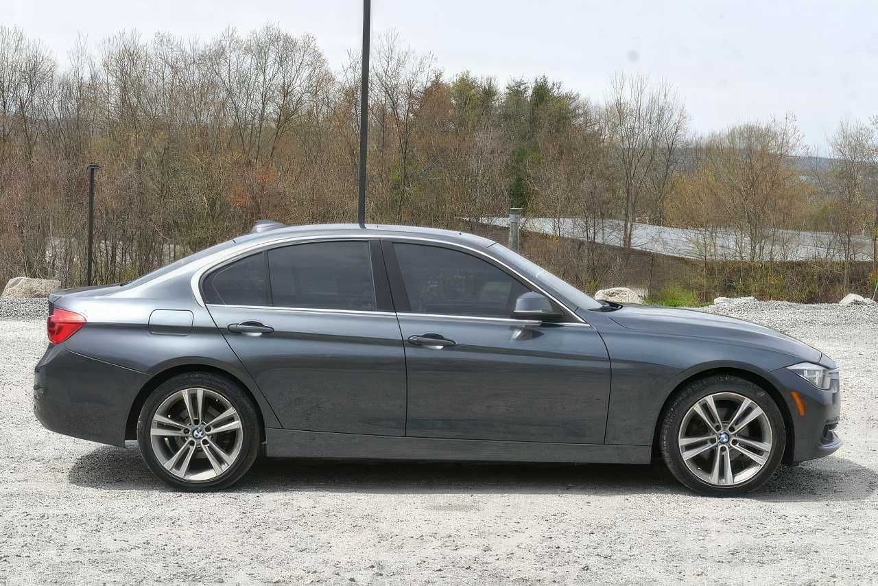 2018 BMW 3 Series 330i xDrive