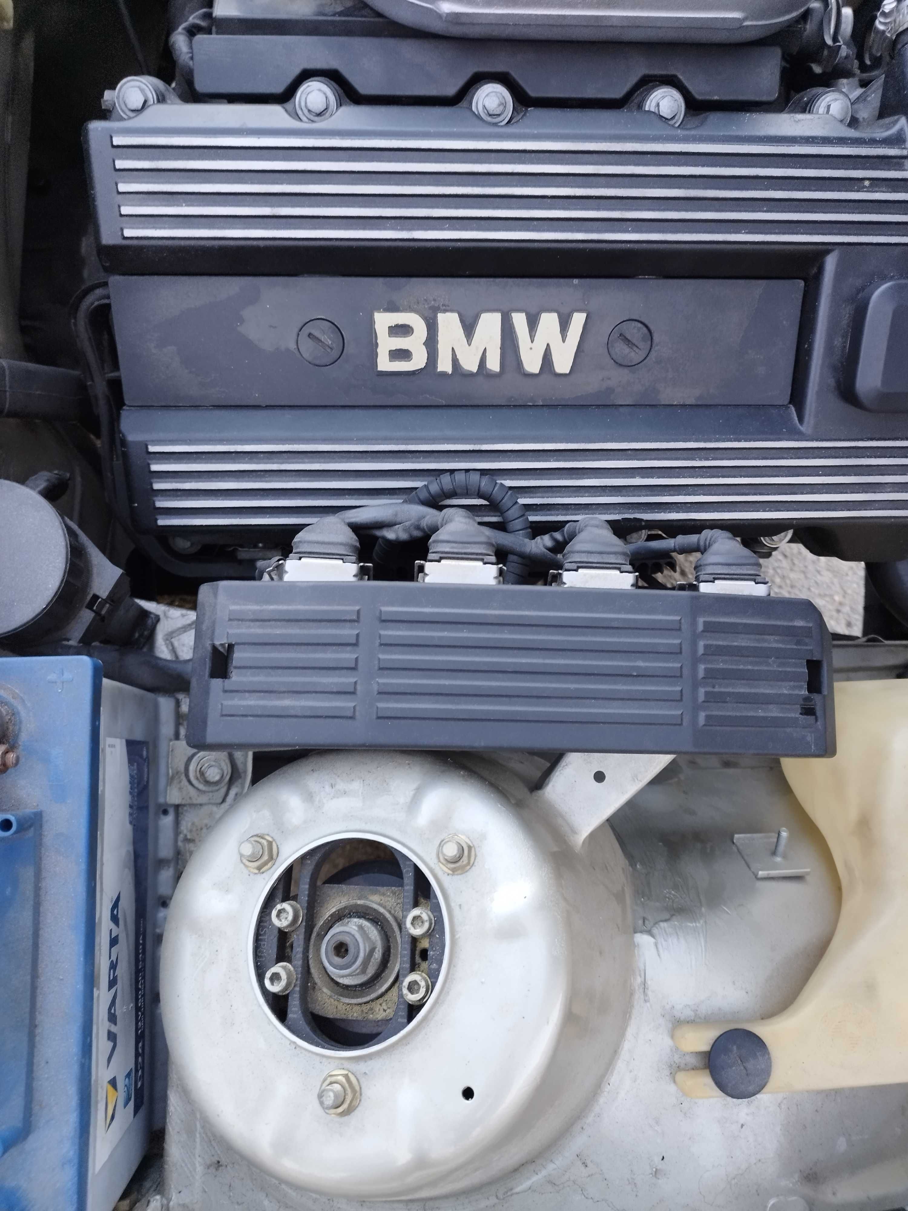 BMW e30 316/318is