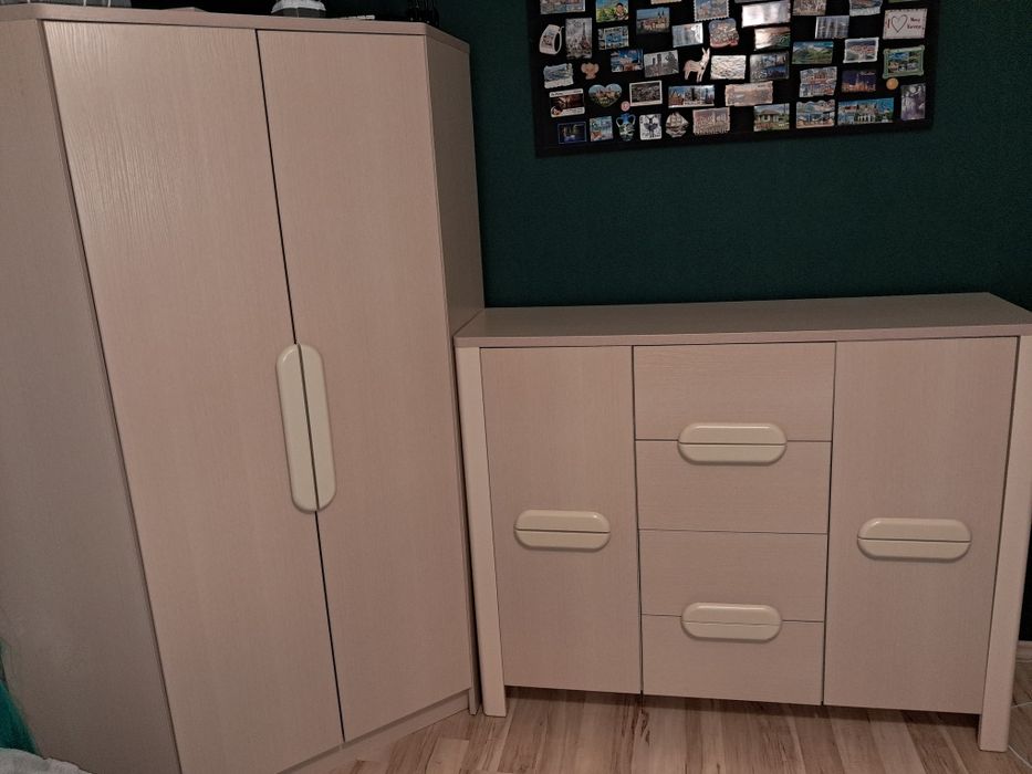 Meble młodzieżowe dziecięce komoda szafa narożna regal półka