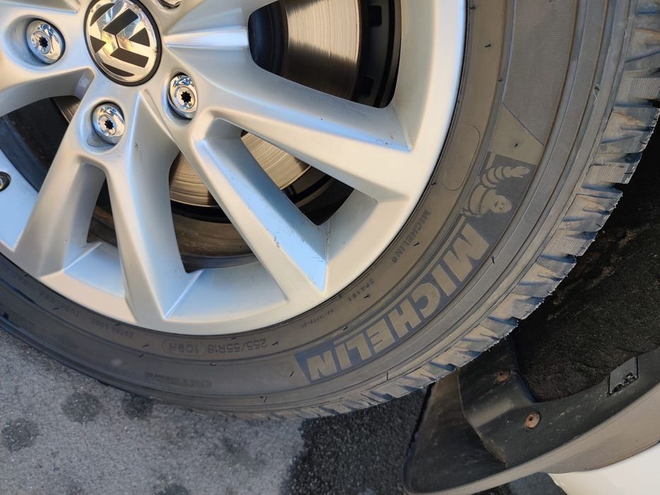 Volkswagen Touareg 2013 року