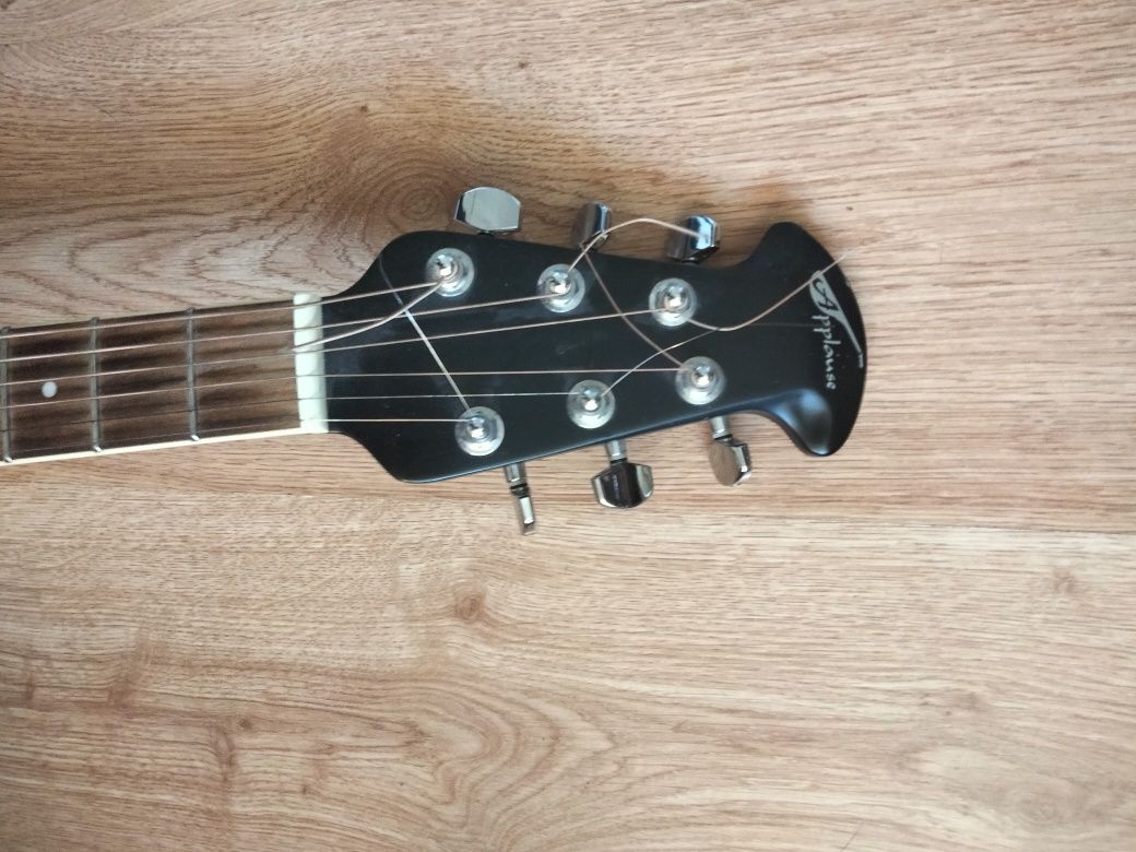 Gitara elektroakustyczna