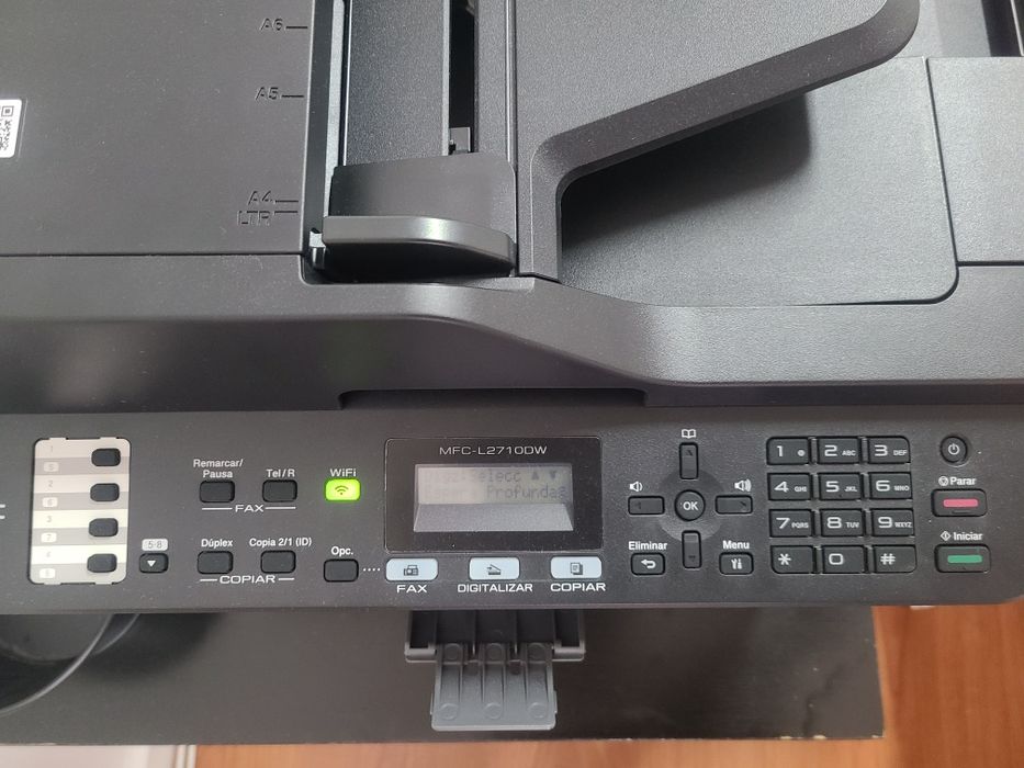 Impressora preta wi-fi Brother MFC-L2710DW