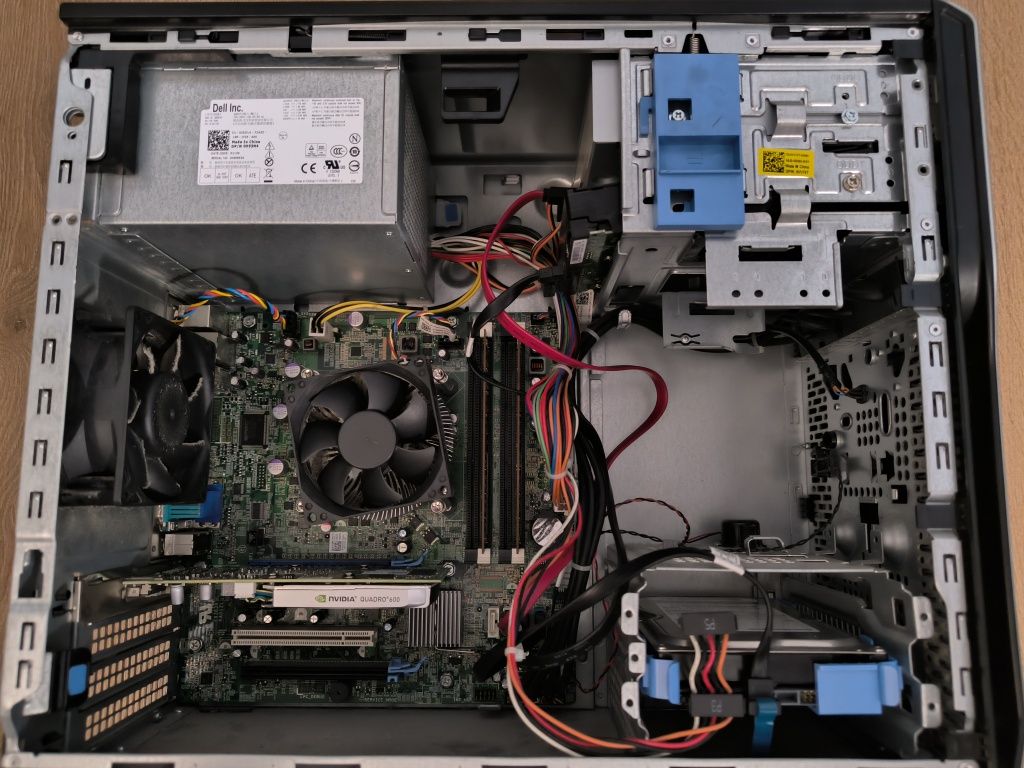 Vendo Dell Precision T1600 Workstation