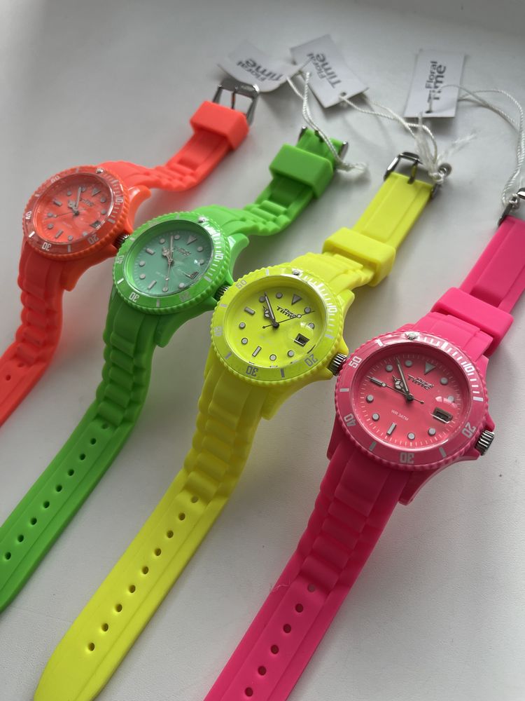 Дитячий наручний годинник для підлітків