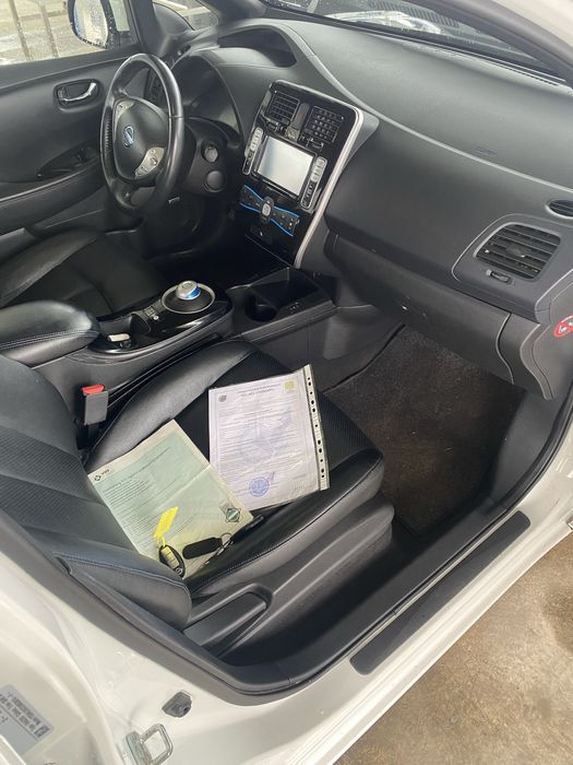 Ніссан ліф 2014 рік