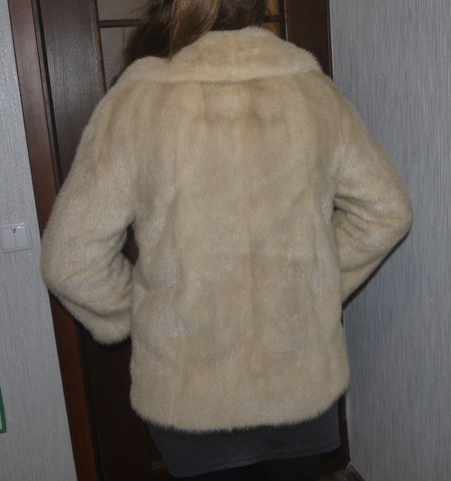 Шуба норковая на пуговичках